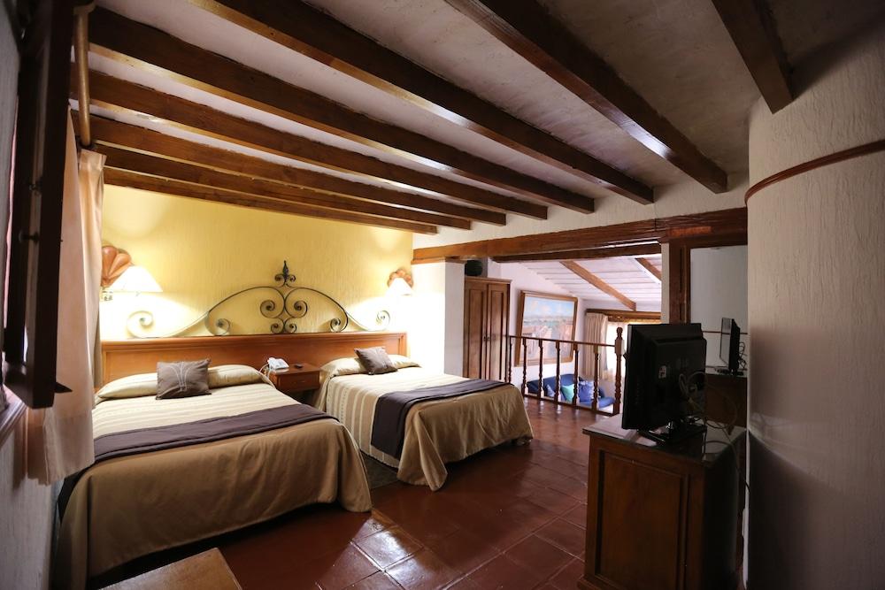 Villa San Jose Hotel & Suites Morelia Bagian luar foto