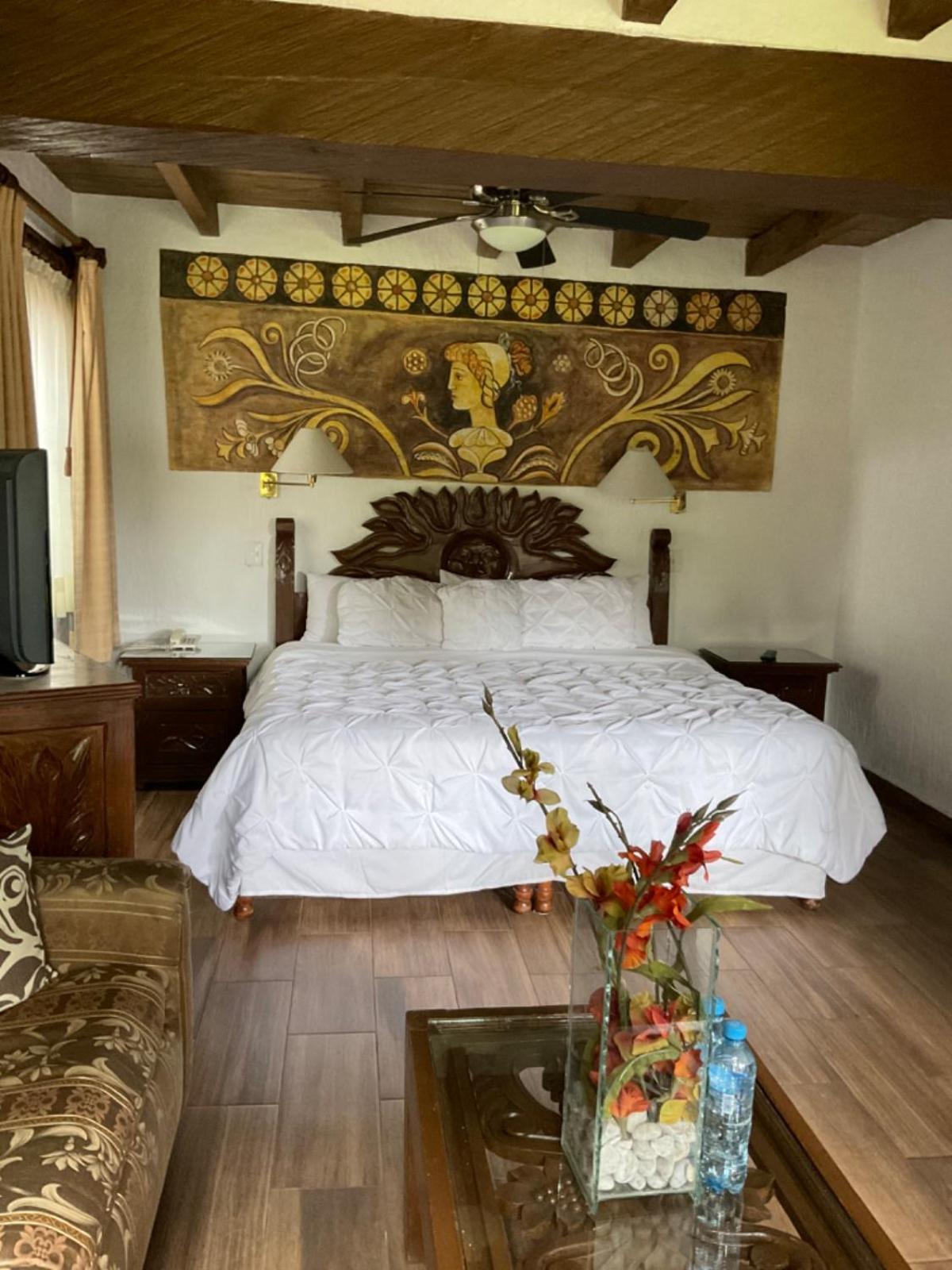 Villa San Jose Hotel & Suites Morelia Bagian luar foto