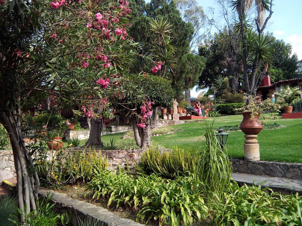 Villa San Jose Hotel & Suites Morelia Bagian luar foto