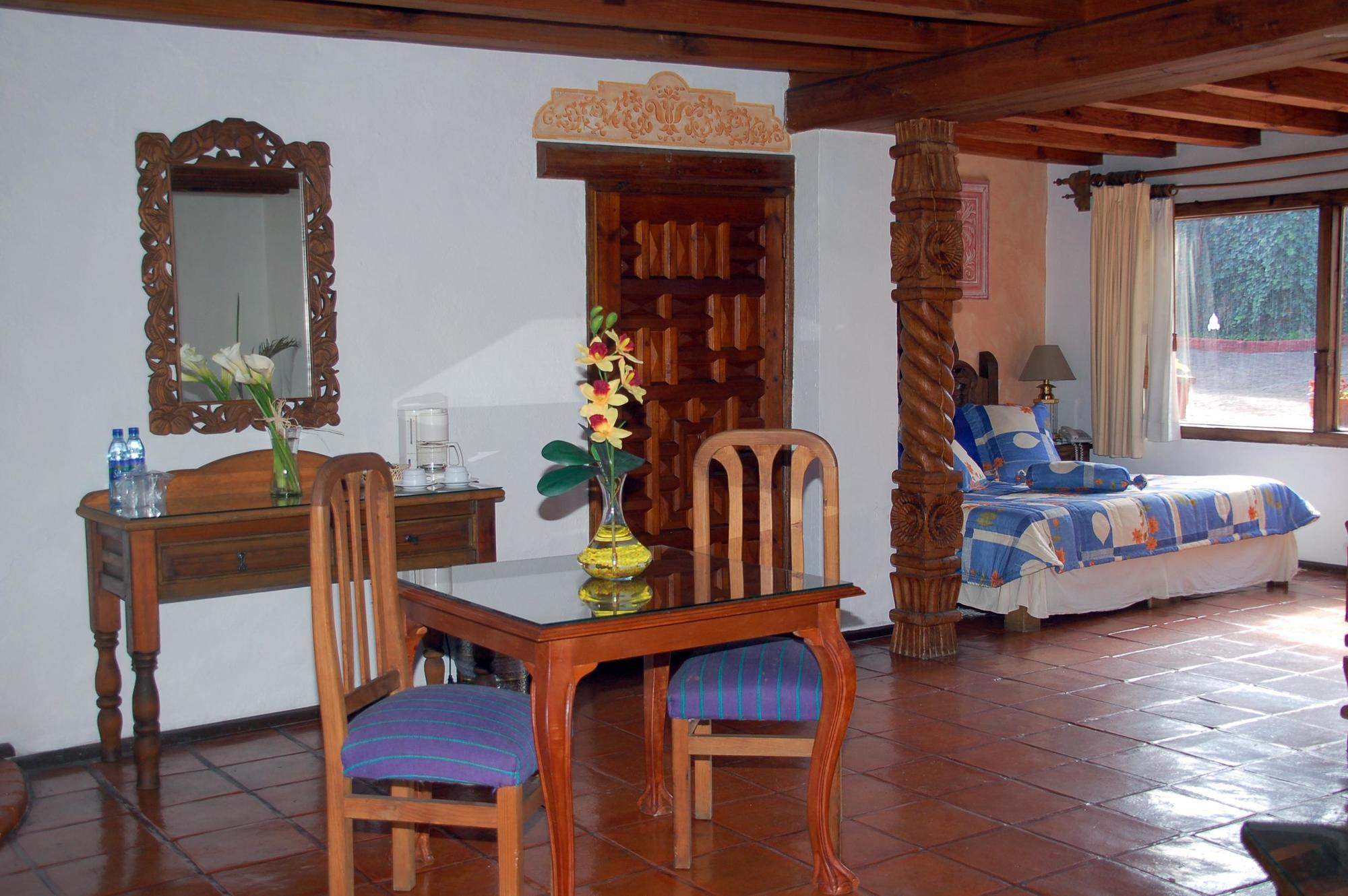 Villa San Jose Hotel & Suites Morelia Bagian luar foto