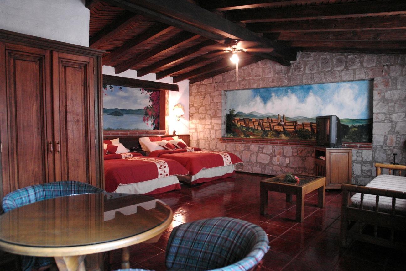 Villa San Jose Hotel & Suites Morelia Ruang foto